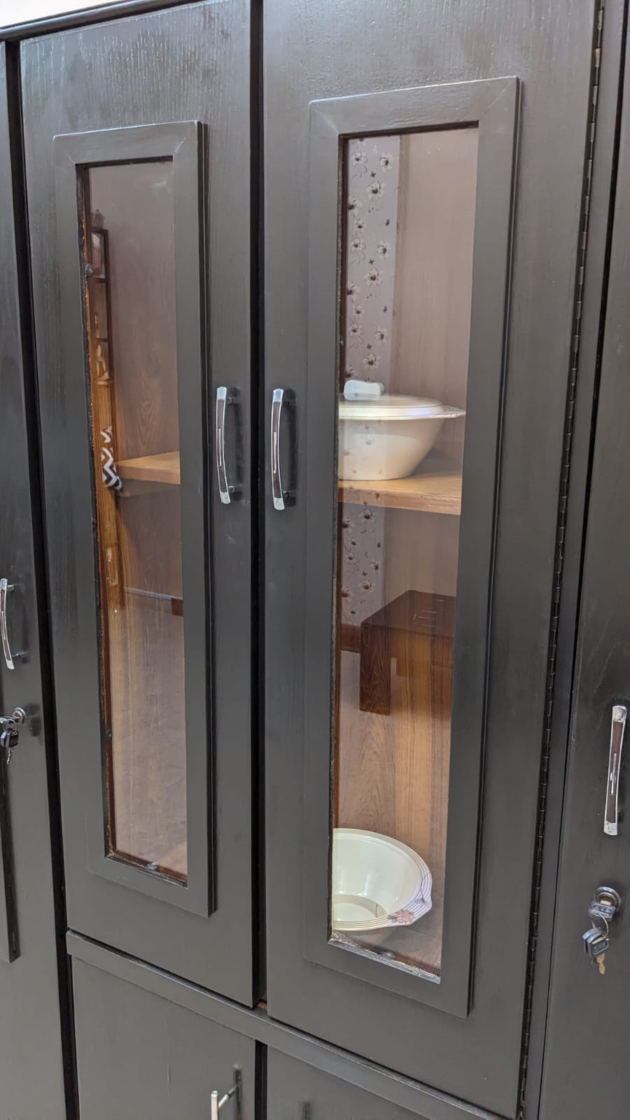 4 Door Corckery Divider