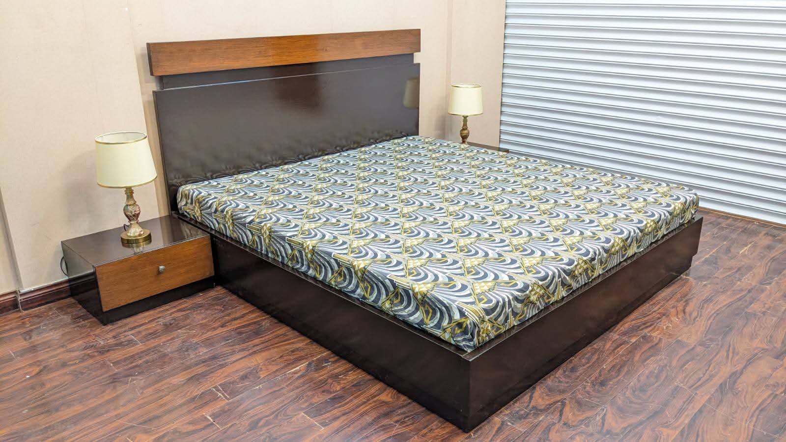 King Size Bed with 2 Side Tables and Dressing Table