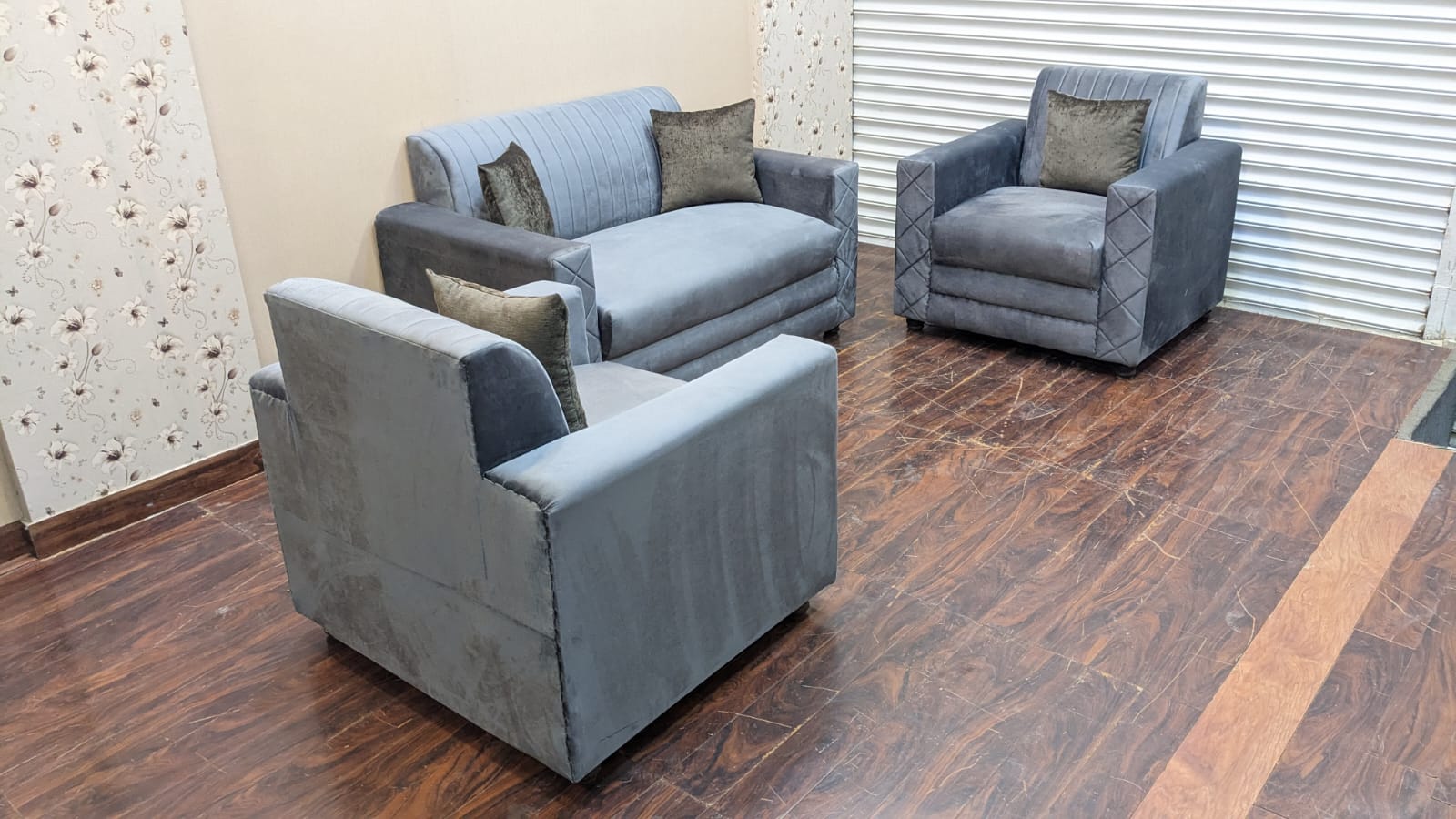 4 Seater Sofa Set
