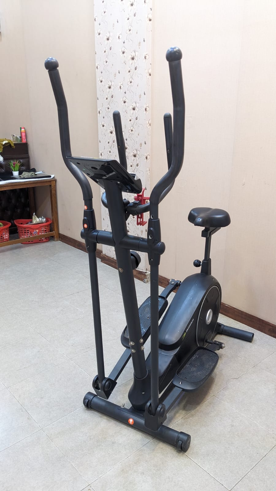 Bessgym Eleptical Cross Trainer