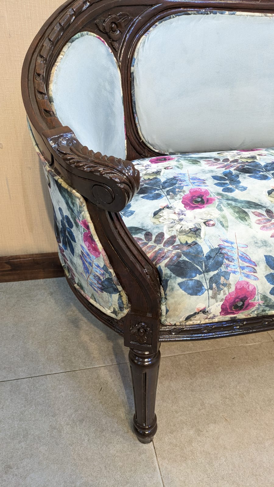 Solid Sheesham Wood 4 Seater Sofa Set