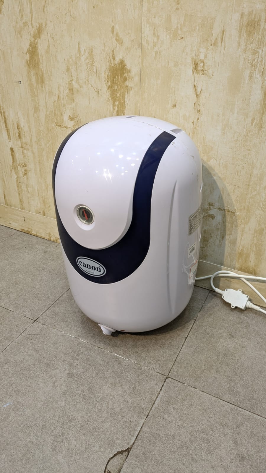 Canon Electric Geyser