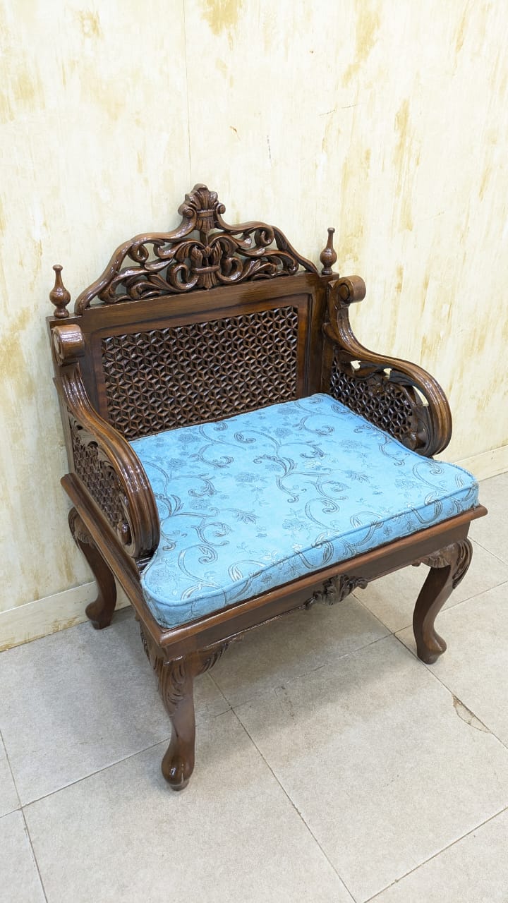 Antique 5 Seater Sofa Set