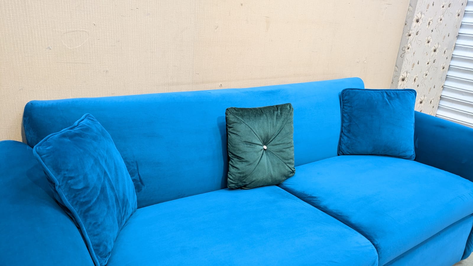 Super Comfortable 3 Seater Sofa