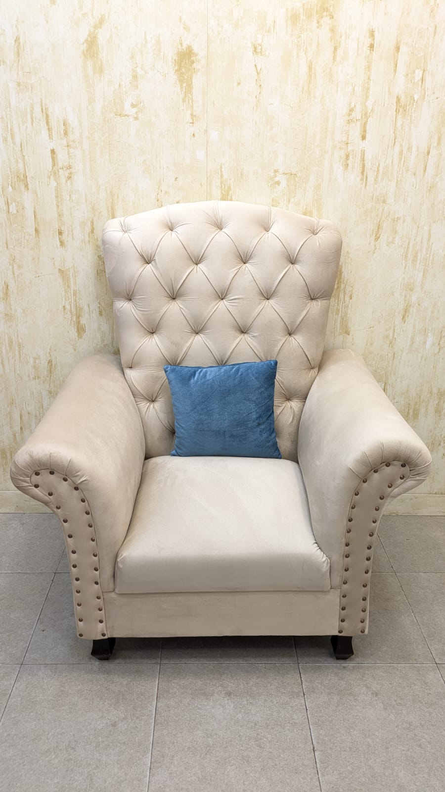 Elegant Design 5 Seater Sofa Set