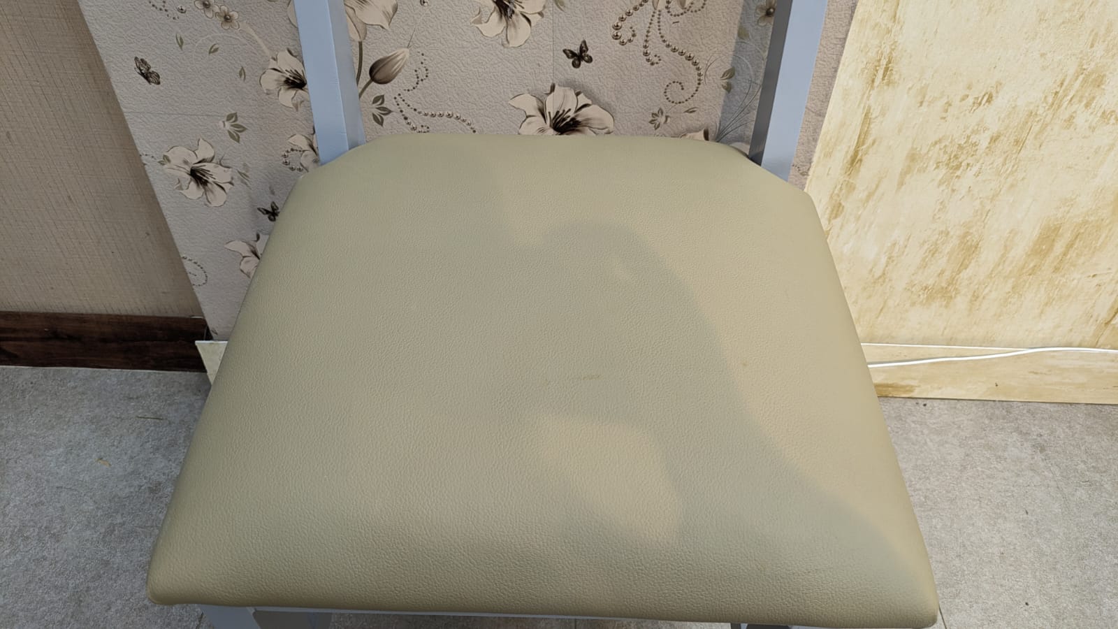 2 Seater Dining Table / Breakfast Table