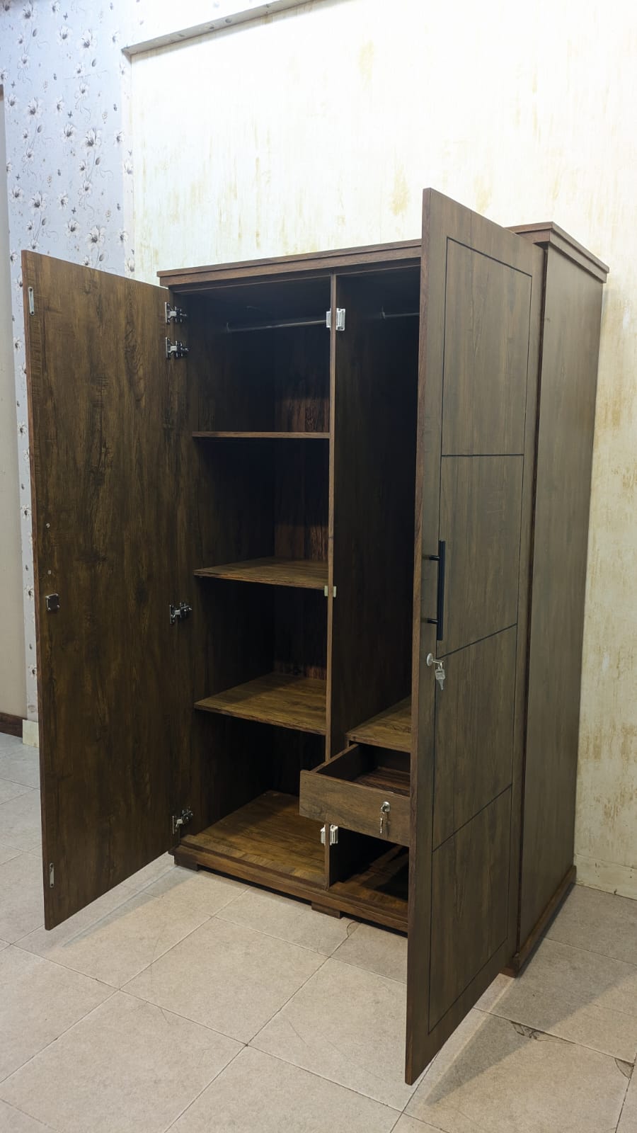 2 Door Almirah single piece