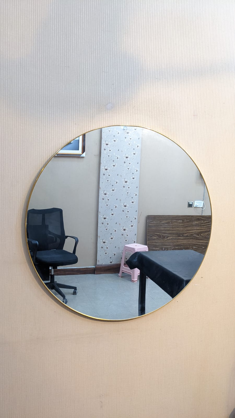 New Round Wall Mounted Mirror