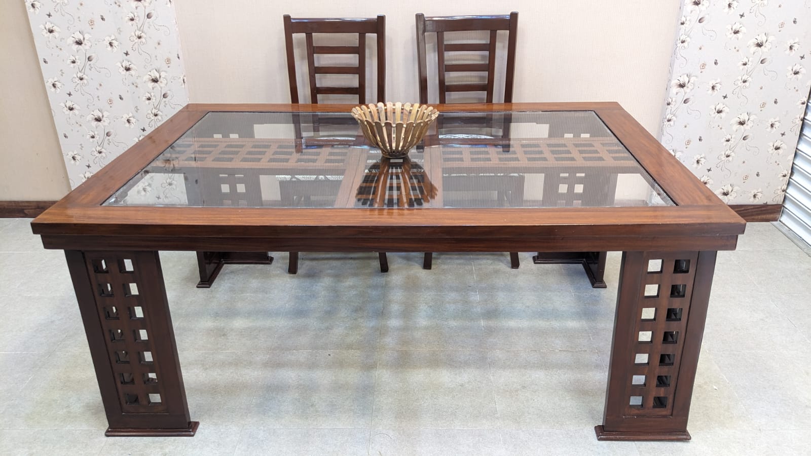 6 Seater Dining Table