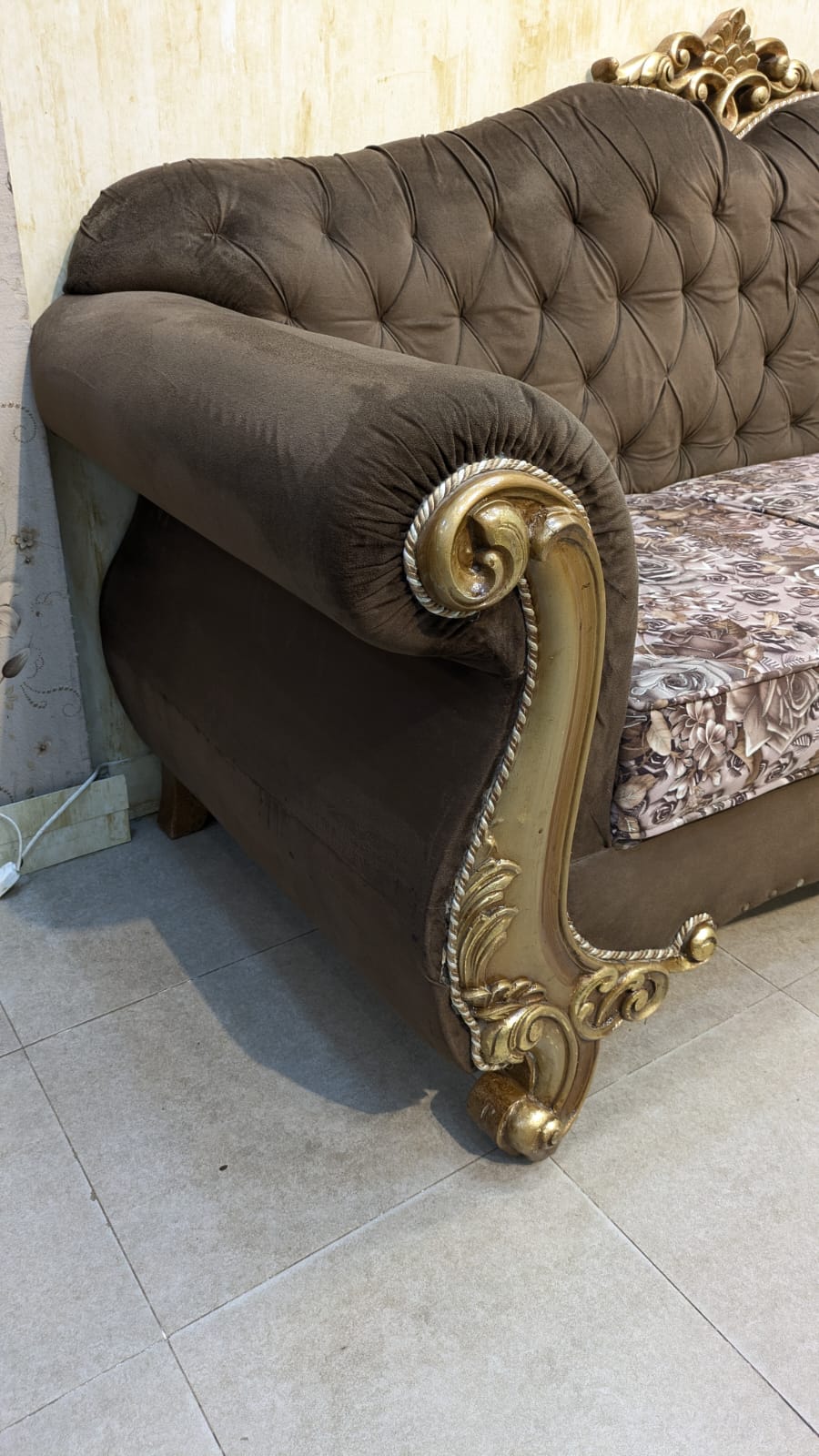 Luxurious 7 Seater Sofa Set