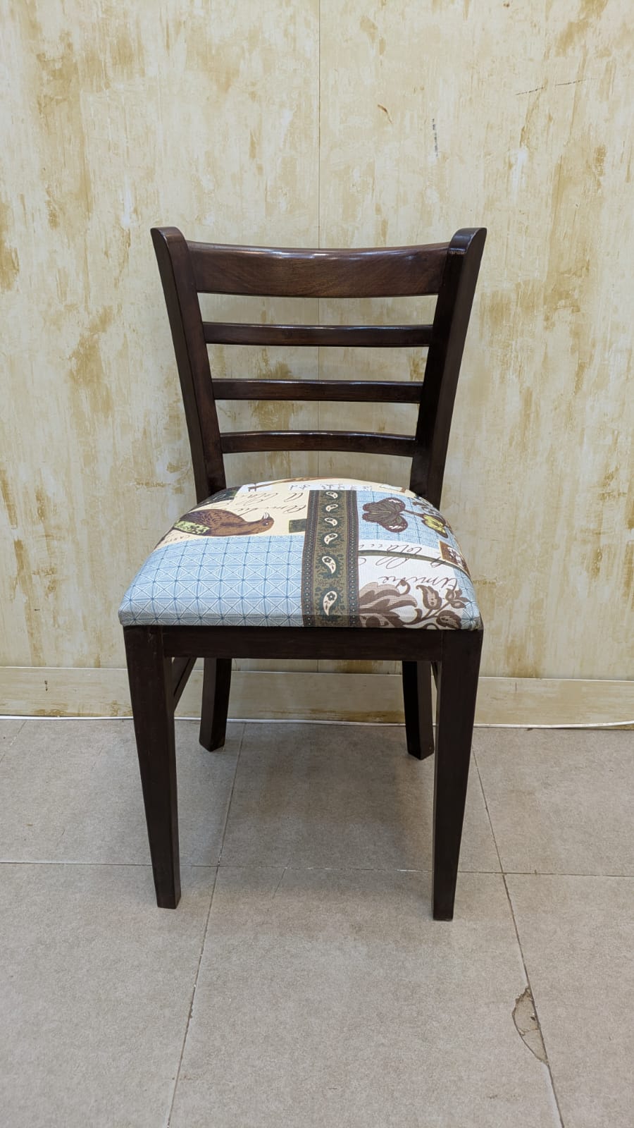 Single Chair