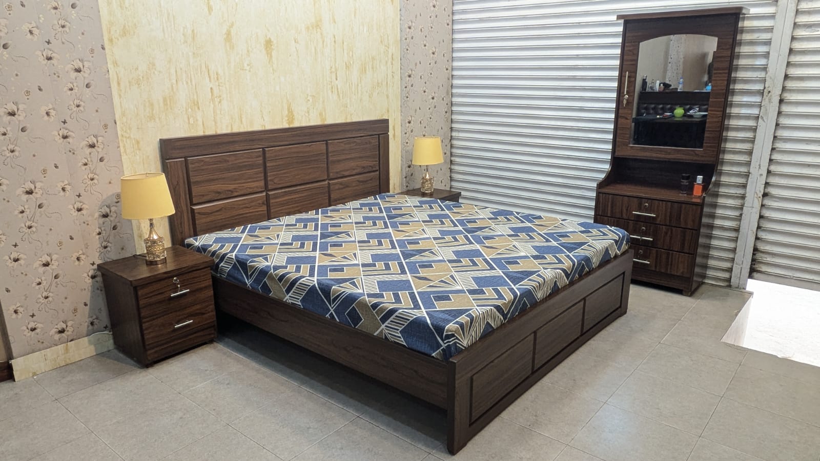 Complete King Size Bed Room Set