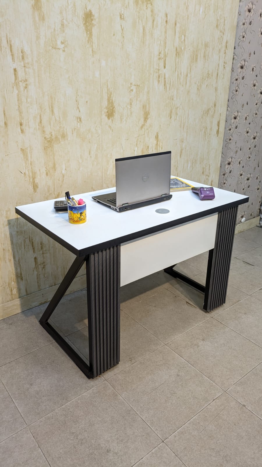 Brand New Modern Study Table – Sleek & Practical