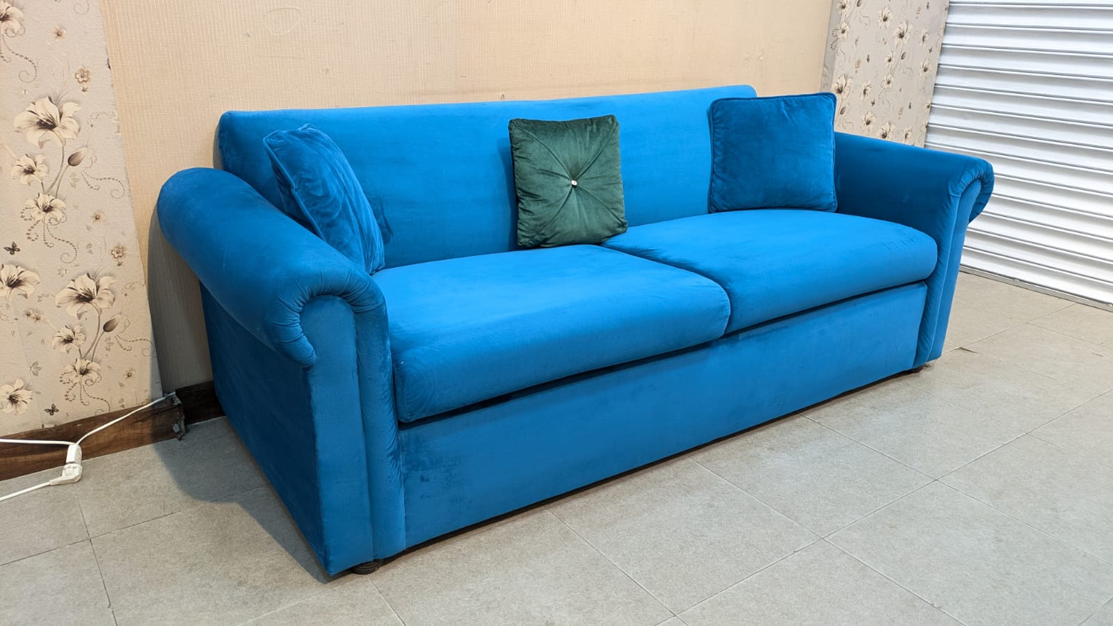 Super Comfortable 3 Seater Sofa