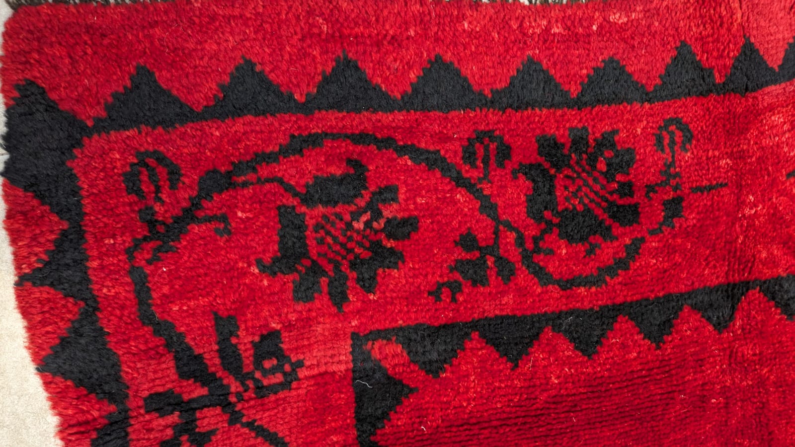 Vintage Morrocan Design Hand Knotted Carpet