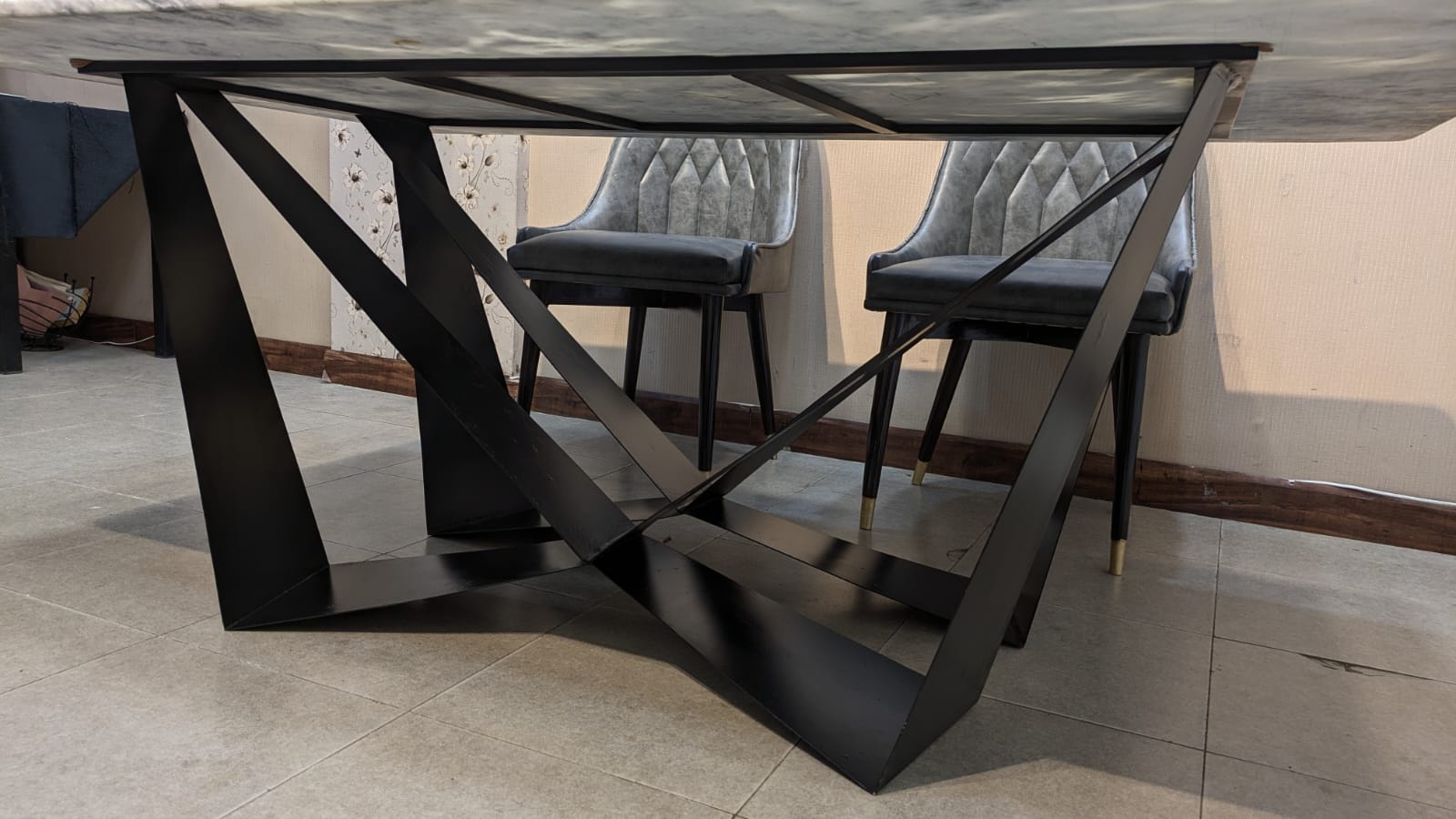 Luxury Design 6 Seater Marble Top Dining Table