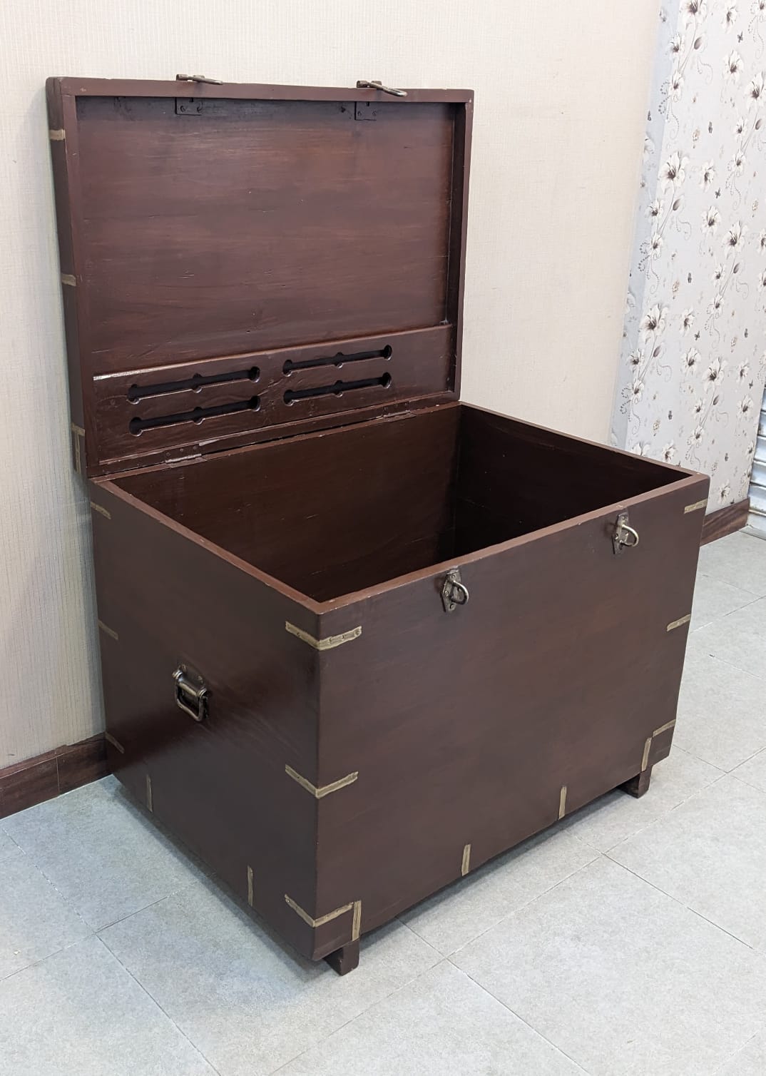 Antique Koffer Chest Box