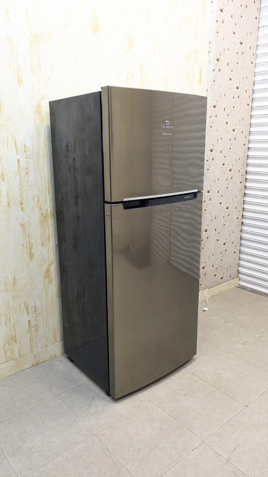 Dawlance Signature Inverter Refrigerator