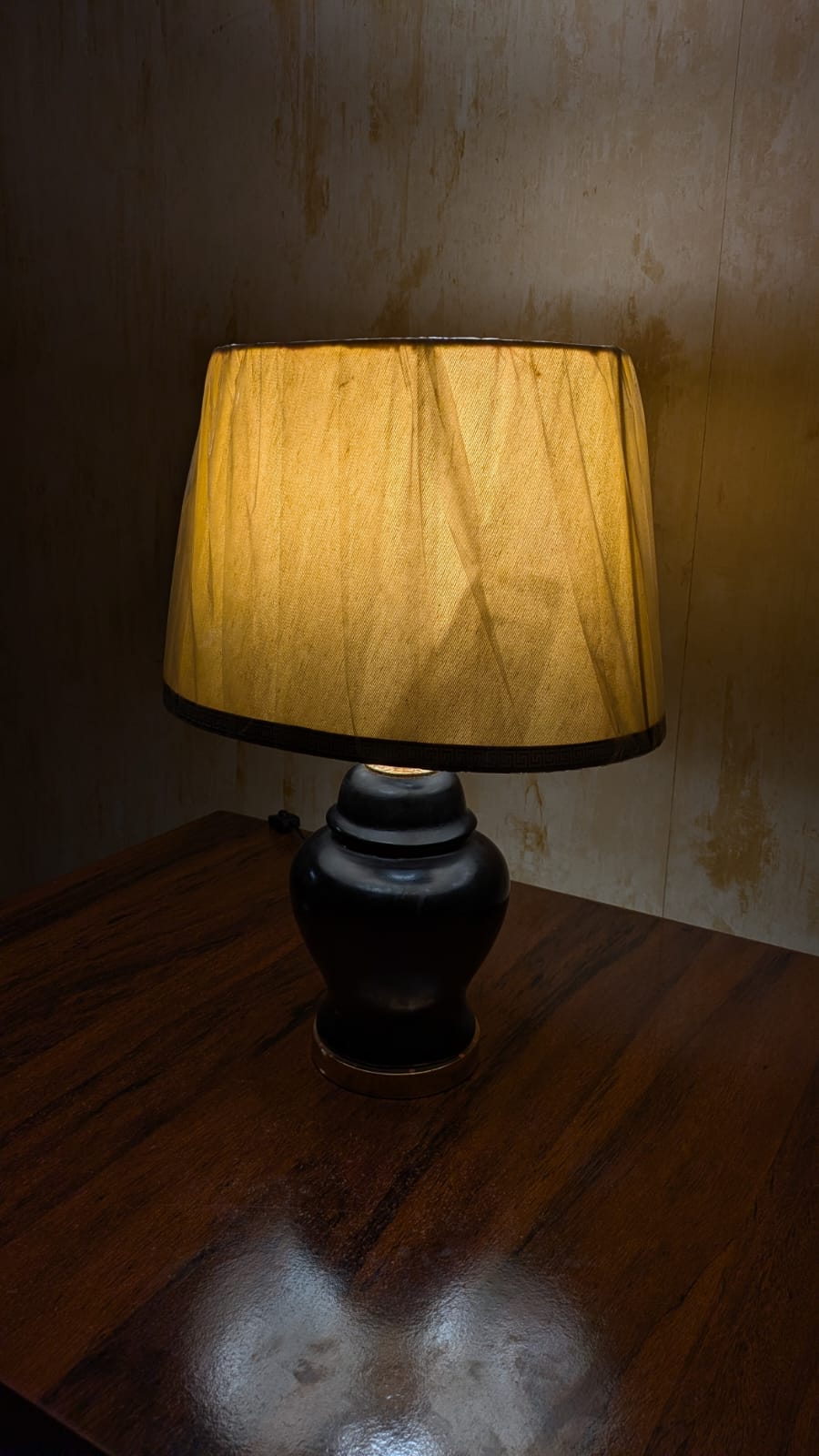 Imported Elegant Table lamp
