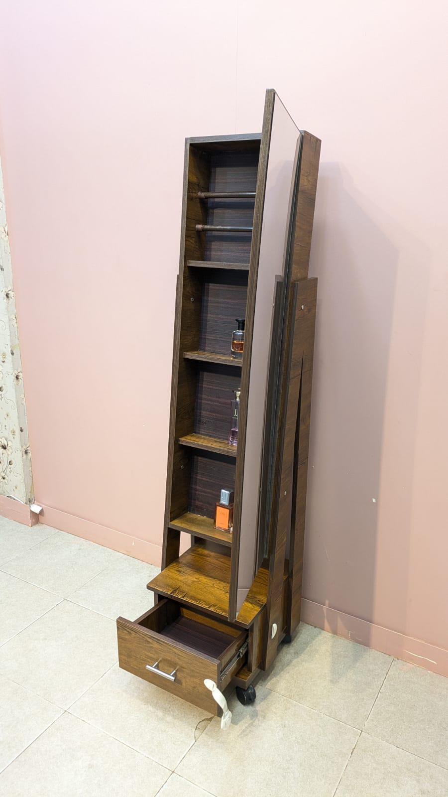 Smart Dressing Table