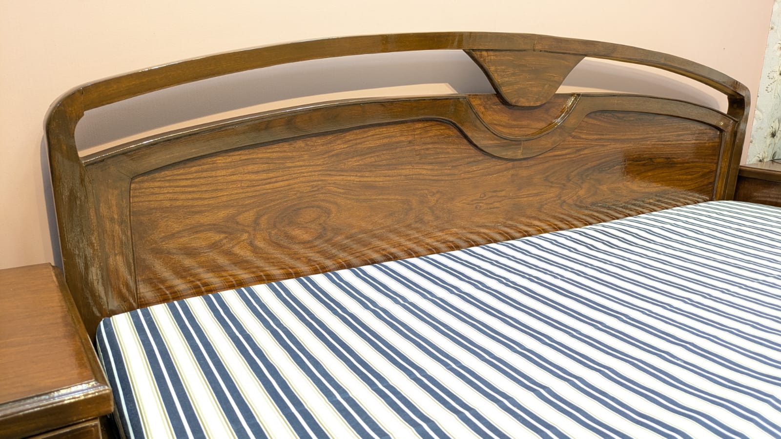 Beautiful Sheesham Wood King Size Bed Set
