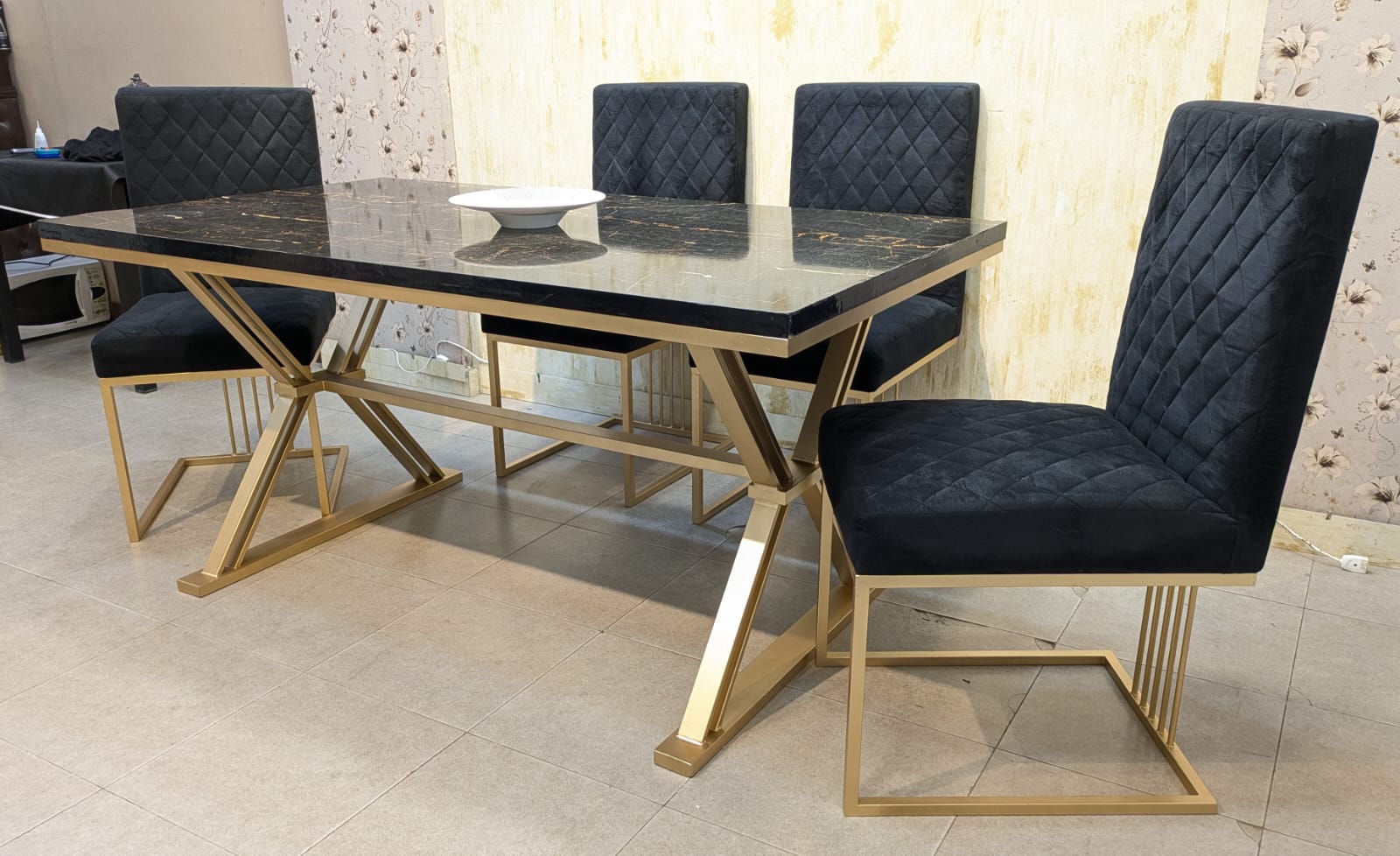 6 Seater Dinning Table