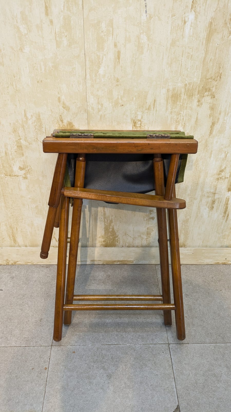 Imported USA Director's Chair