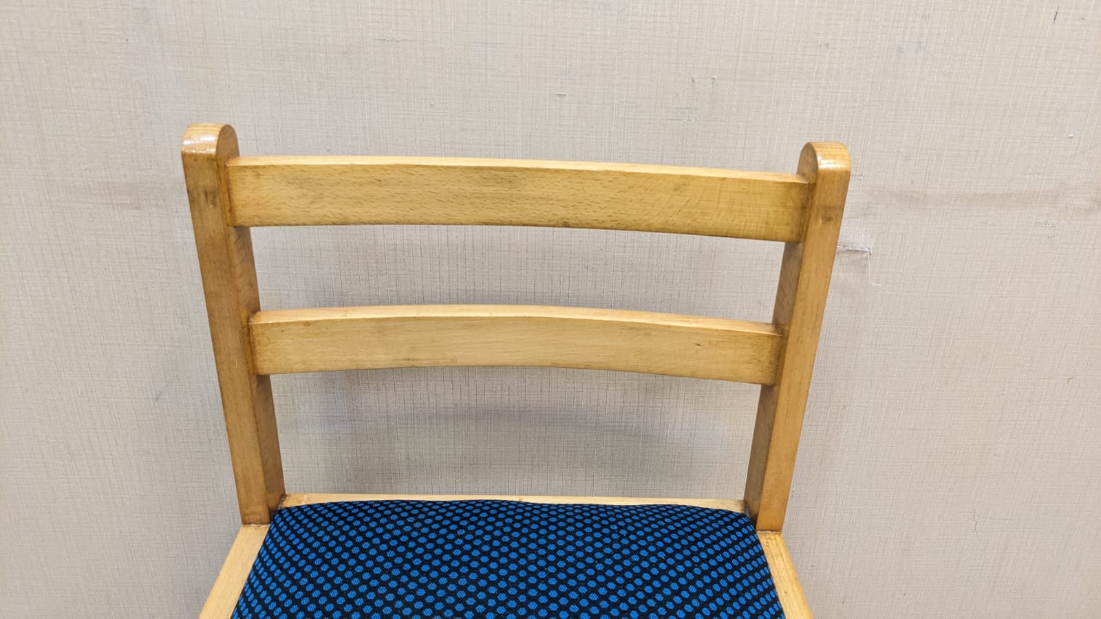 5 Seater Dining Table