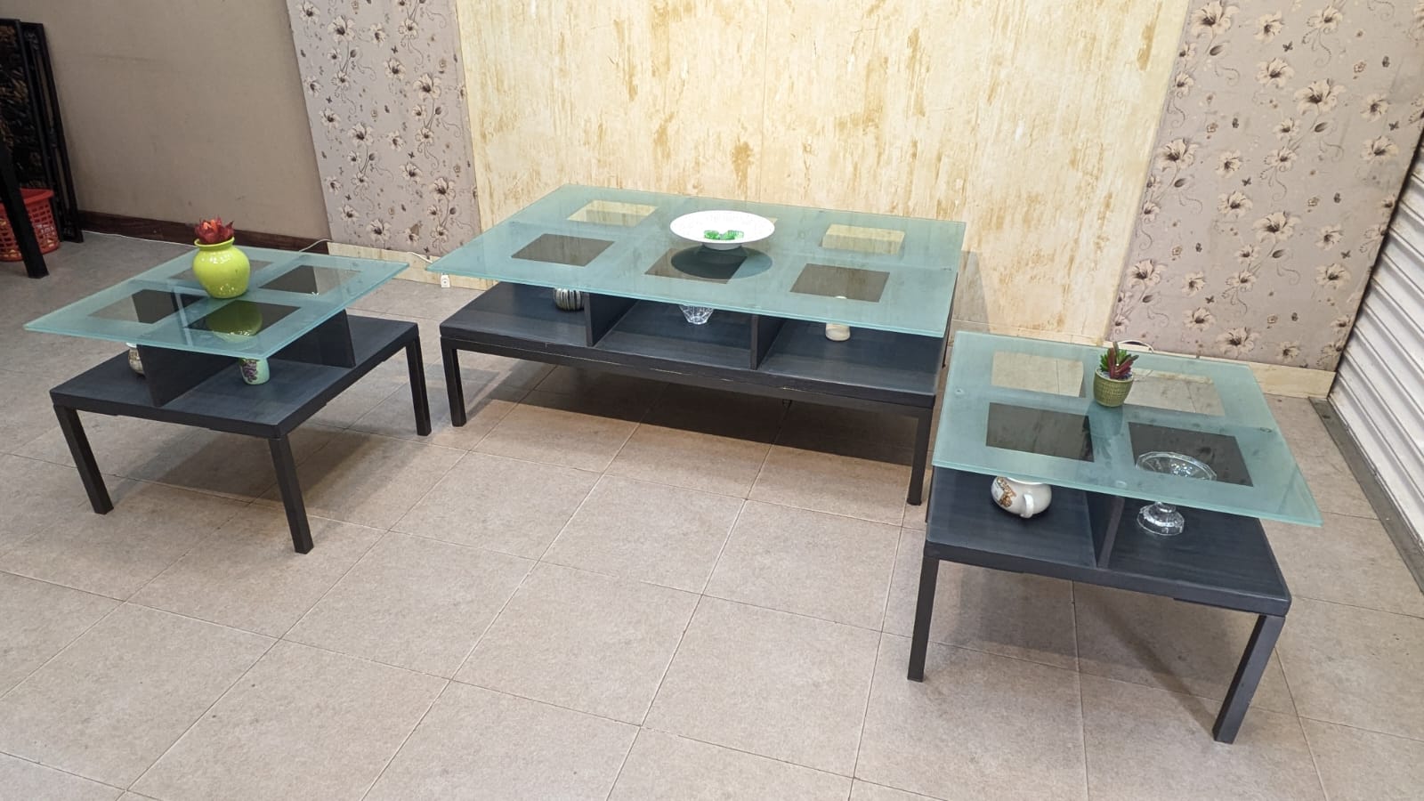Center Table with 2 Side Tables