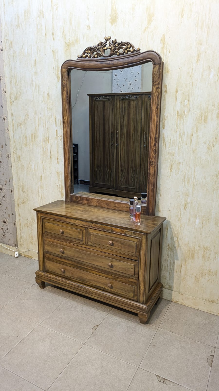 SHEESHAM WOOD KING SIZE BEDROOM SET