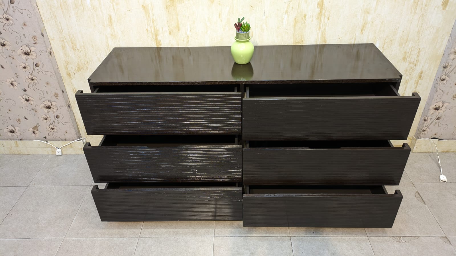 Chester Drawers