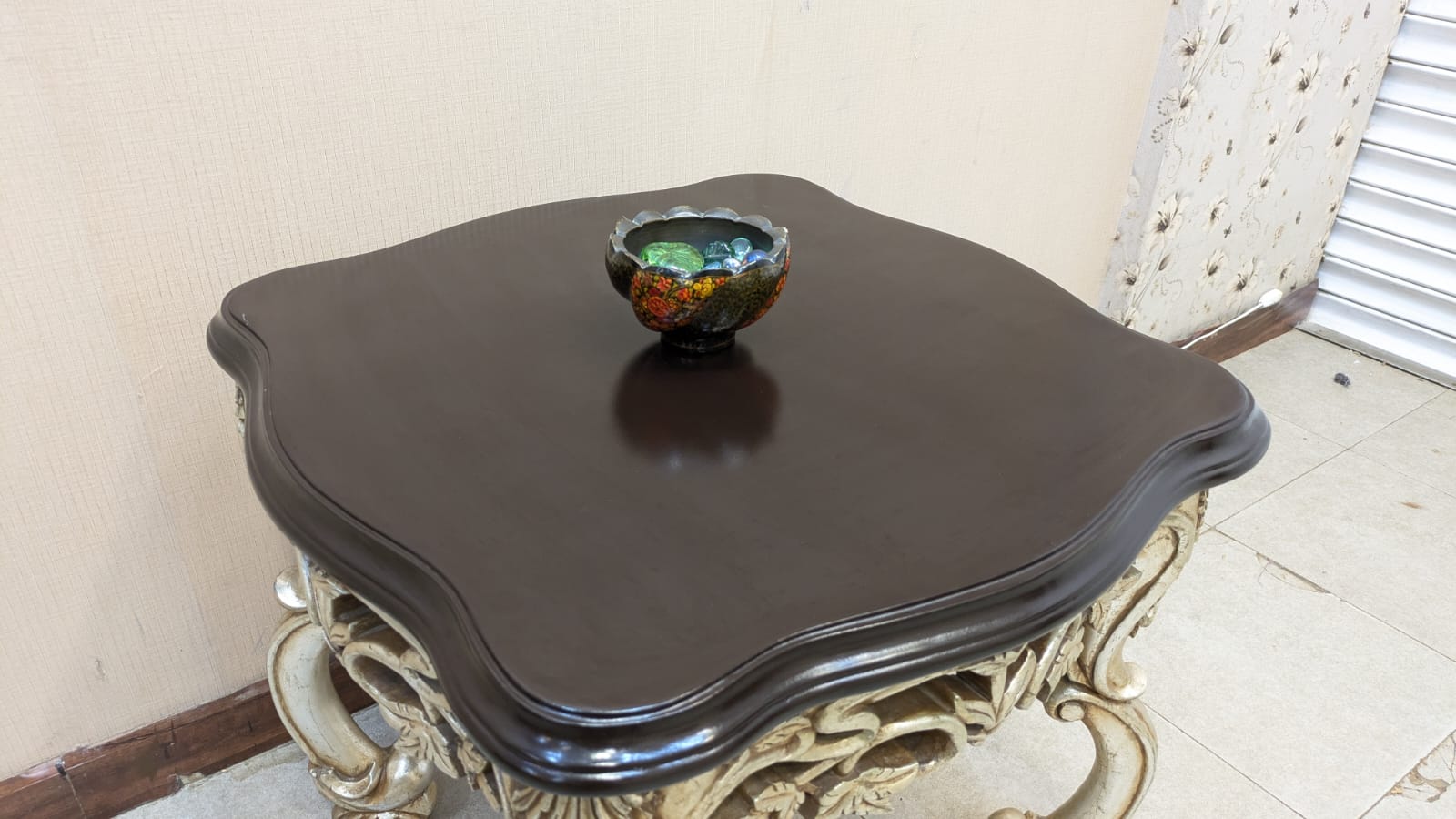Pure Sheesham Wood Corner Table