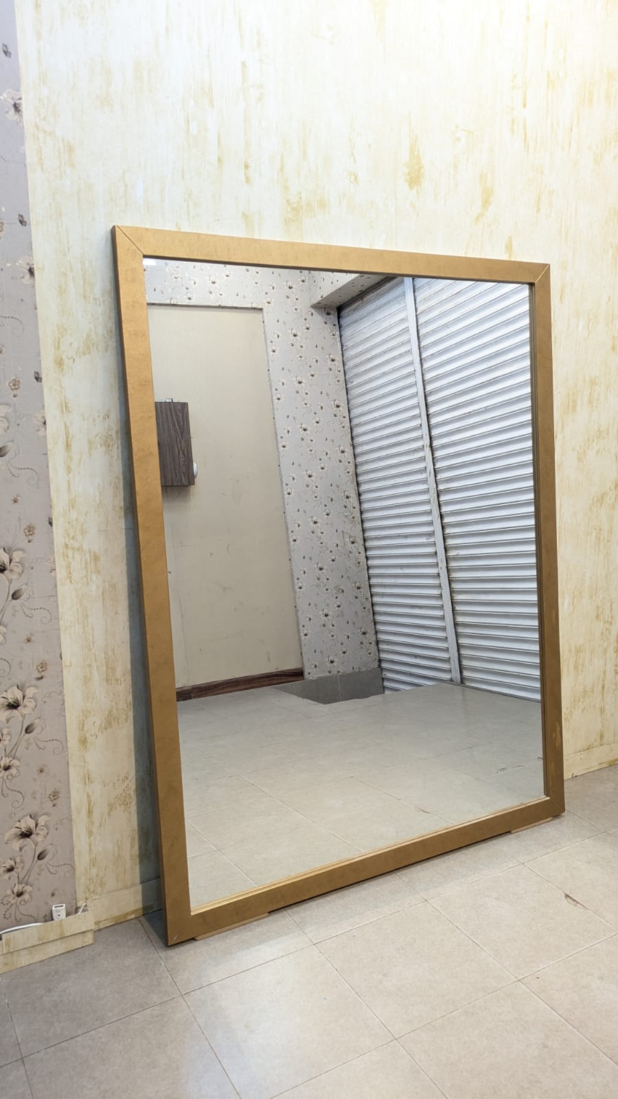 Large size Wooden Wall Mirror