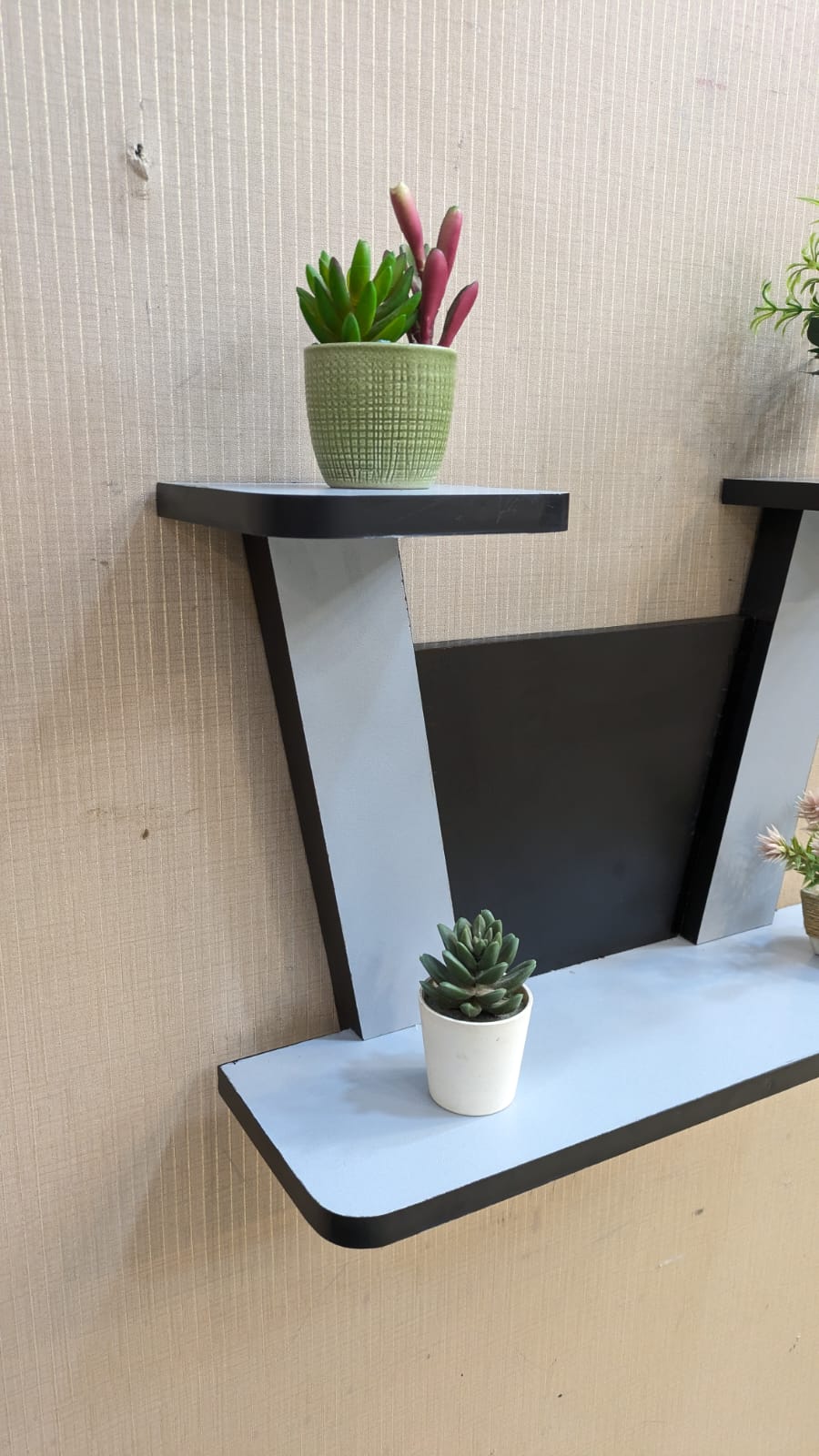 Brand new Stylish Display Shelf