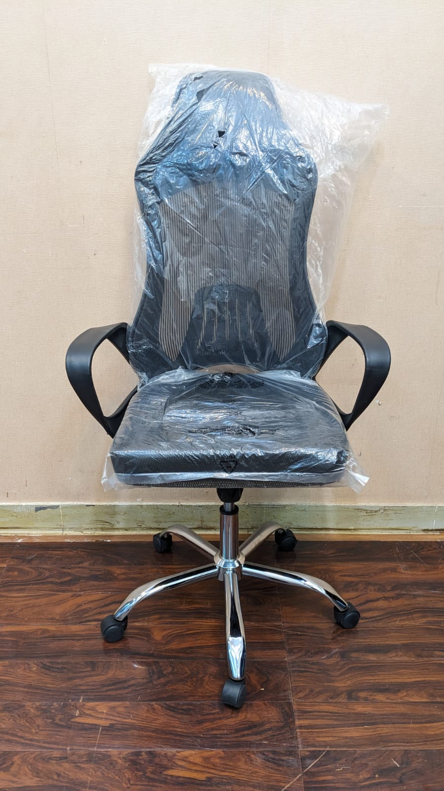 Divine Crafts New Imported Gaming / Office Chair