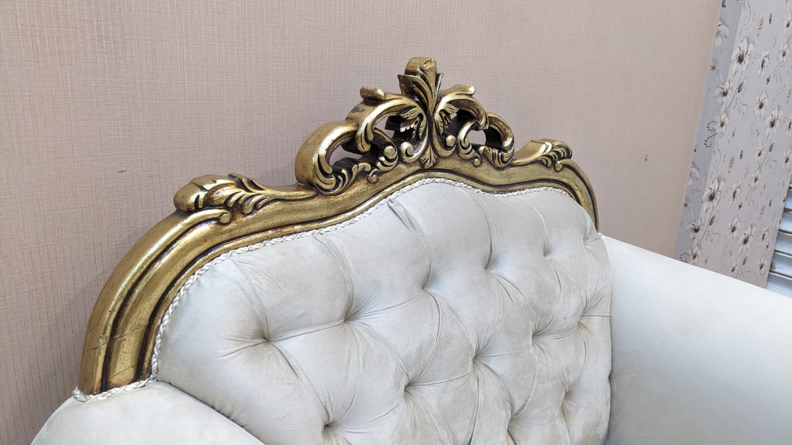 Comfortable 4 Seater Sofa Set