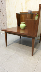 Corner Table
