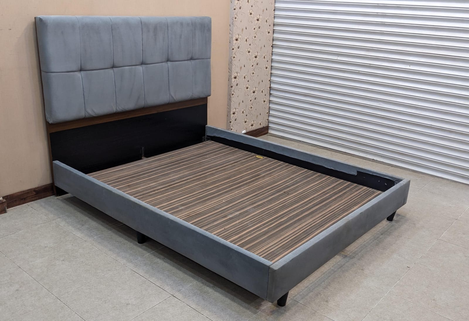 Fully Cushioned Queen Size Bed