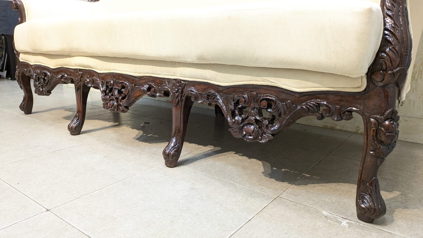 Chinioti 5 Seater Sofa Set