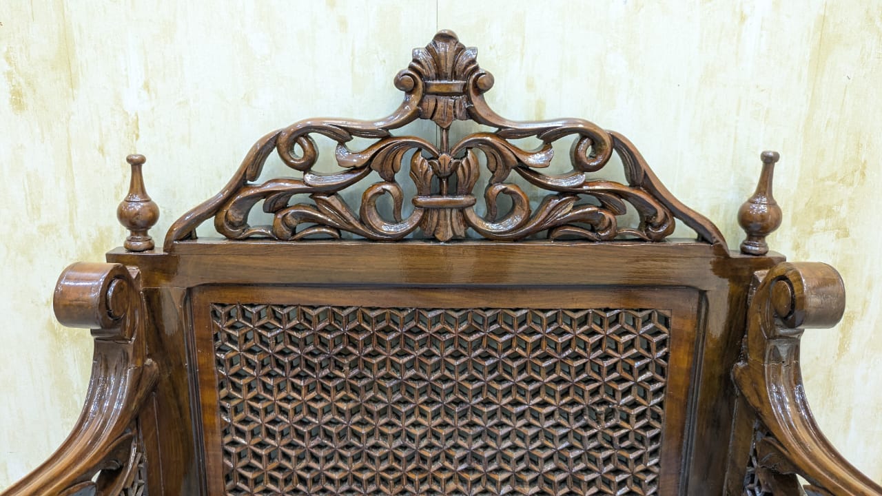 Antique 5 Seater Sofa Set