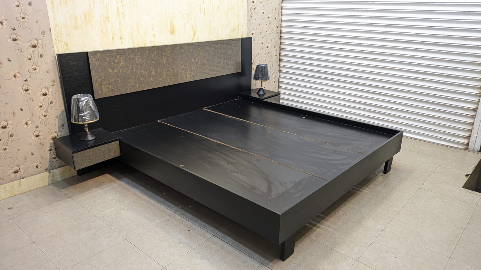 Habitt Novak King Size Bed With 2 Attached Side Table