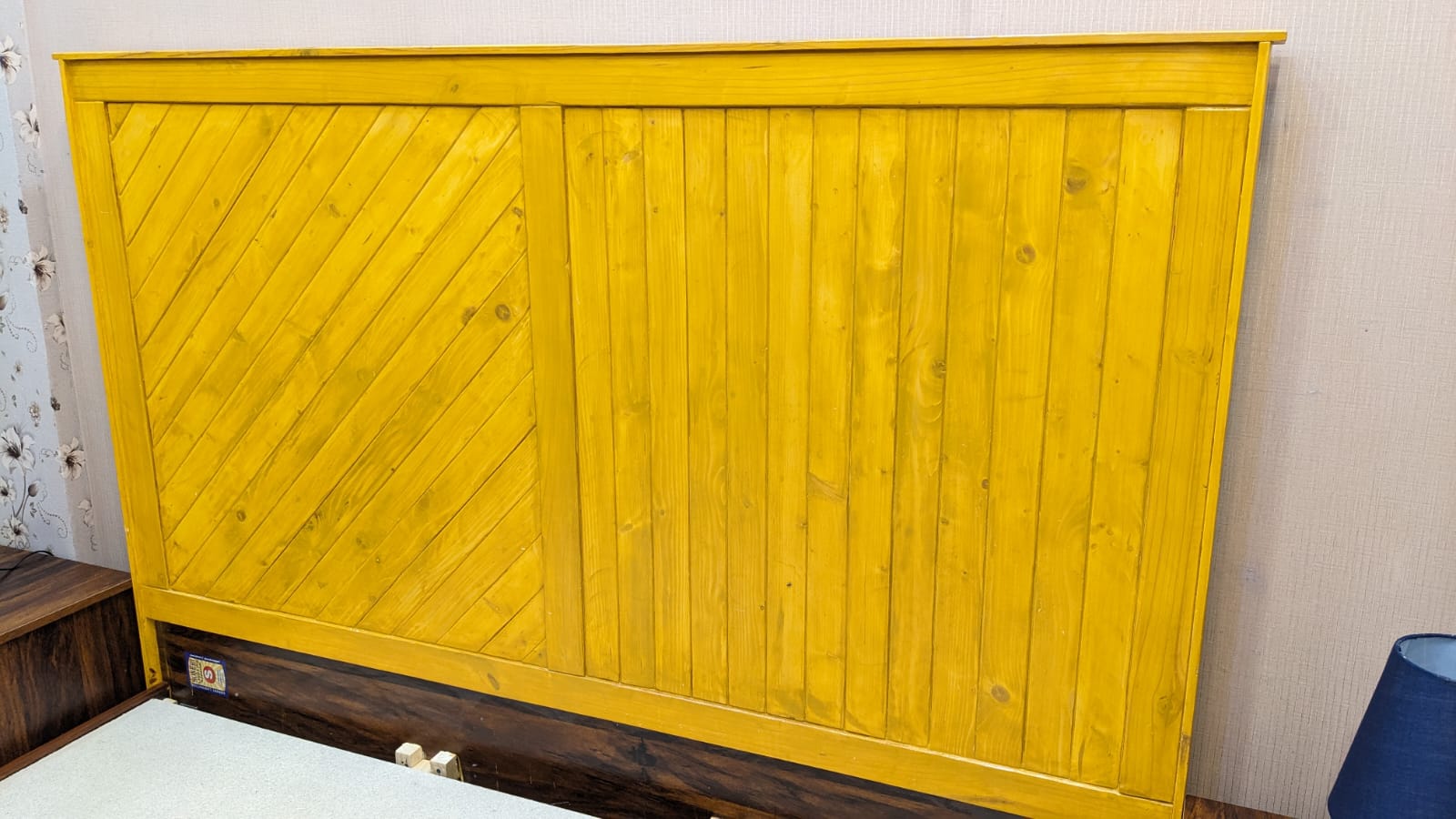 King Size Bed with 2 Side Tables