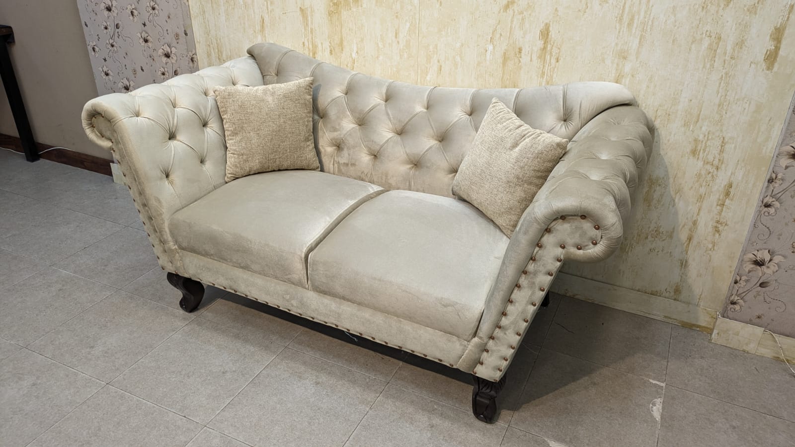 Comfortable 7 Seater Sofa Set