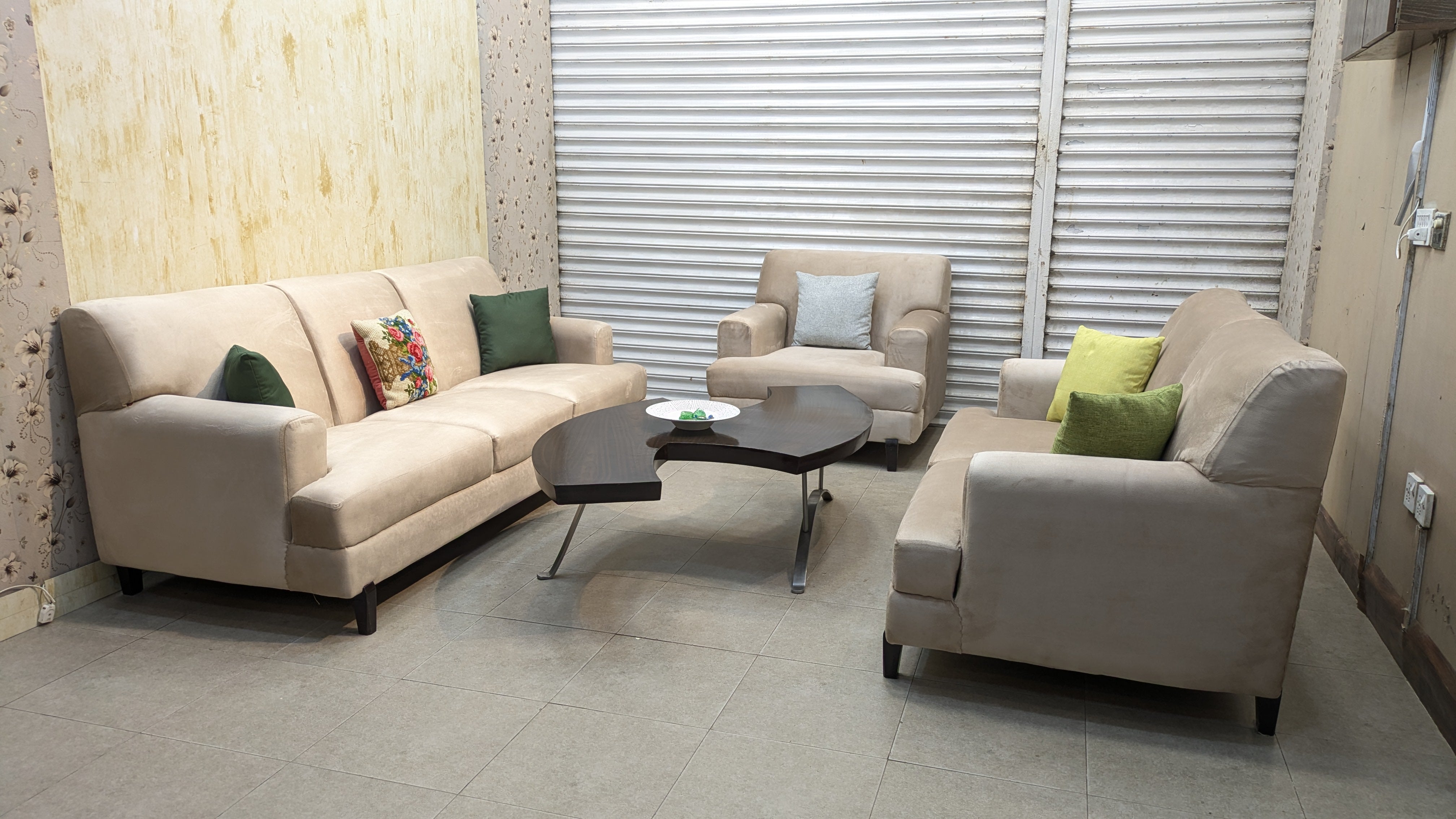 Imported Home Centre Dubai 6 Seater Sofa Set