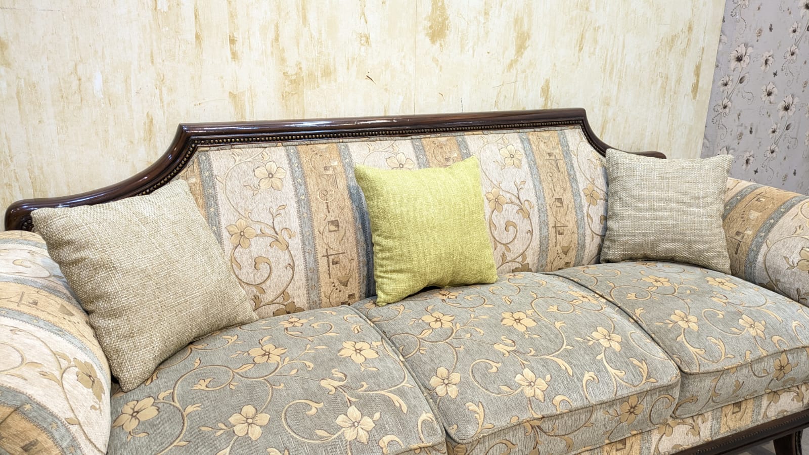 Sofa Set