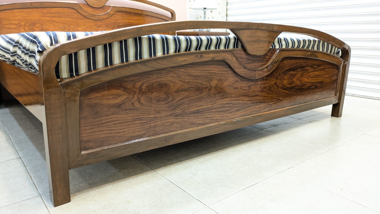 Beautiful Sheesham Wood King Size Bed Set