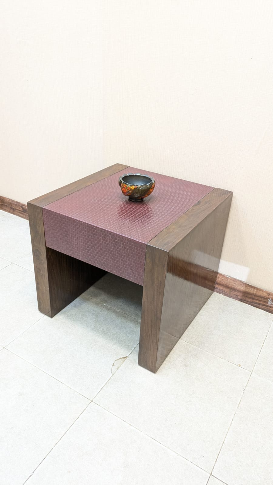 Corner Table