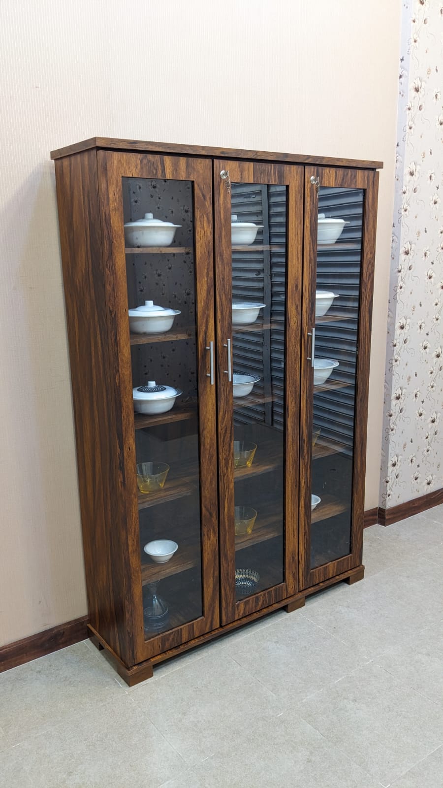 Brand New 3 Door Divider