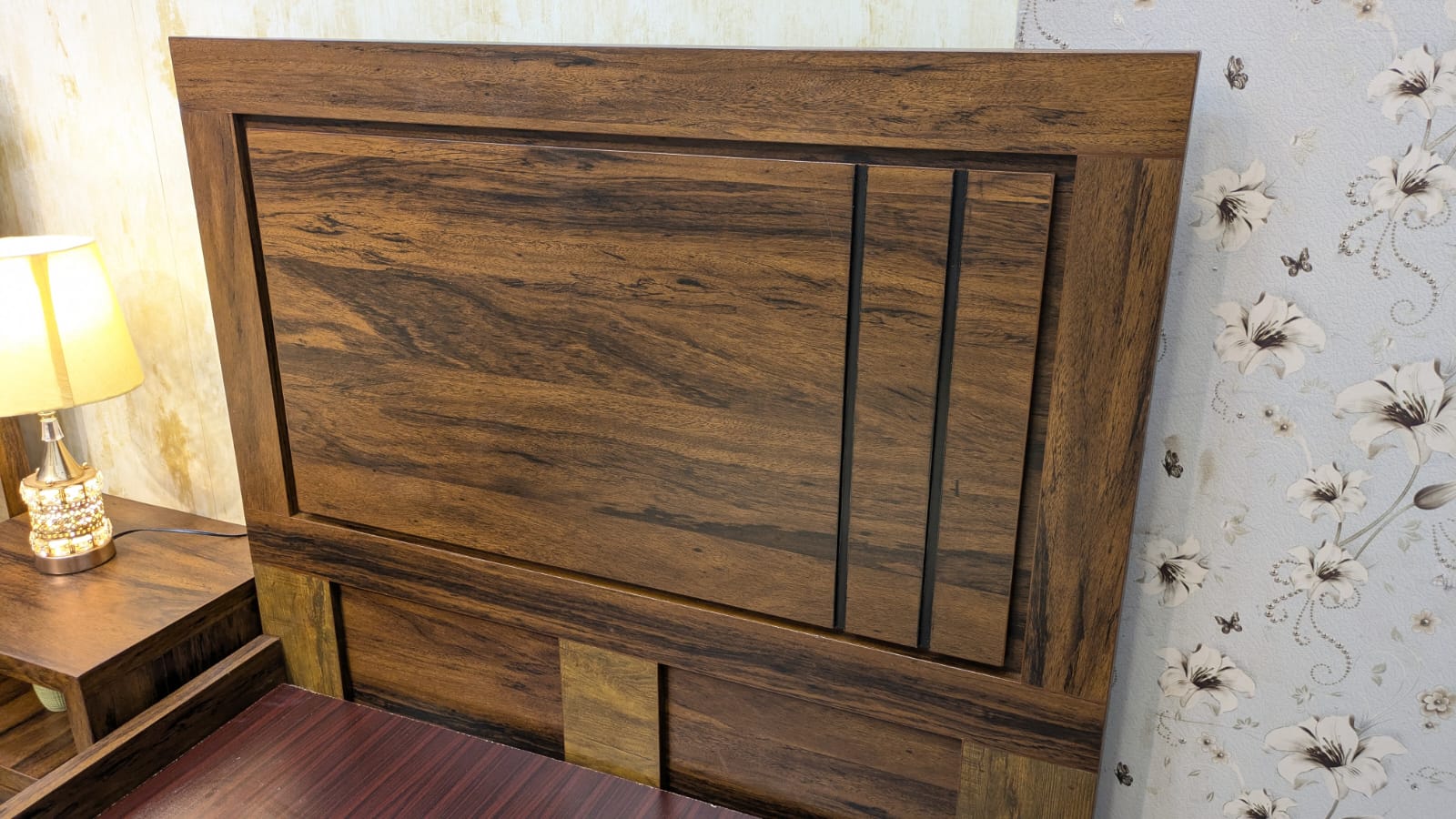 Brand New Pair of Single Beds with Shared Side Table