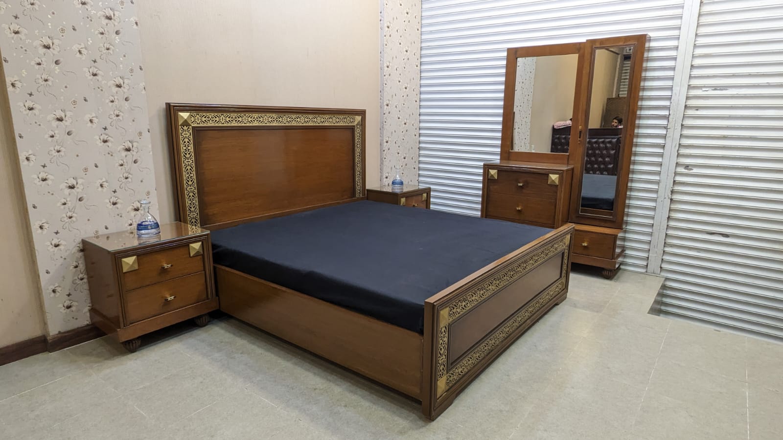 Brand New King Size Bed Set